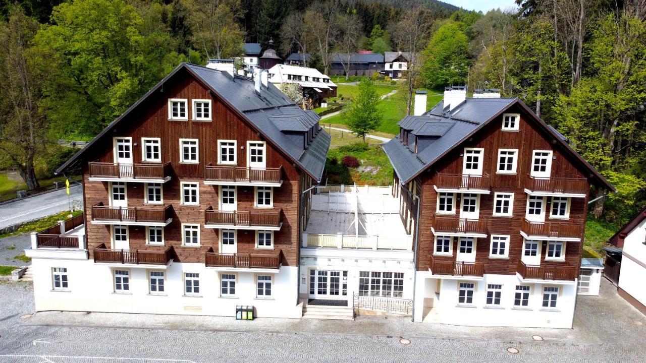 Hubertus Karlova Studanka Aparthotel Buitenkant foto
