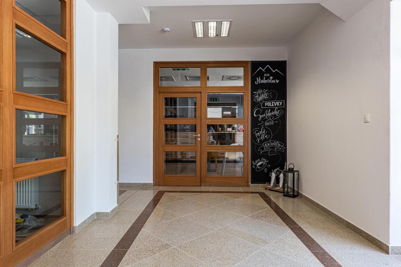 Hubertus Karlova Studanka Aparthotel Buitenkant foto