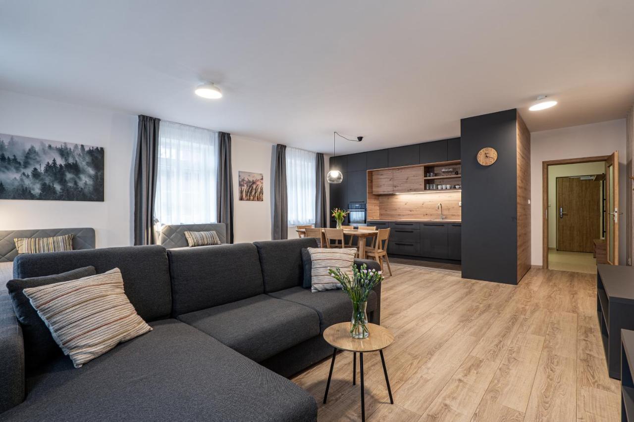 Hubertus Karlova Studanka Aparthotel Buitenkant foto